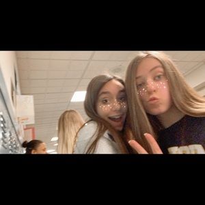 Meet your Posher, Addie